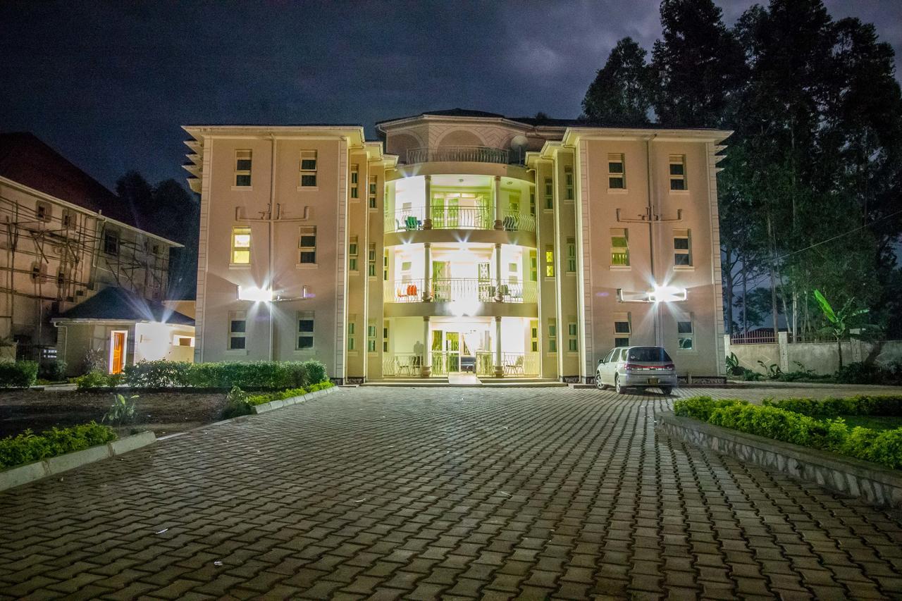 Heras Country Resort Kabale ภายนอก รูปภาพ