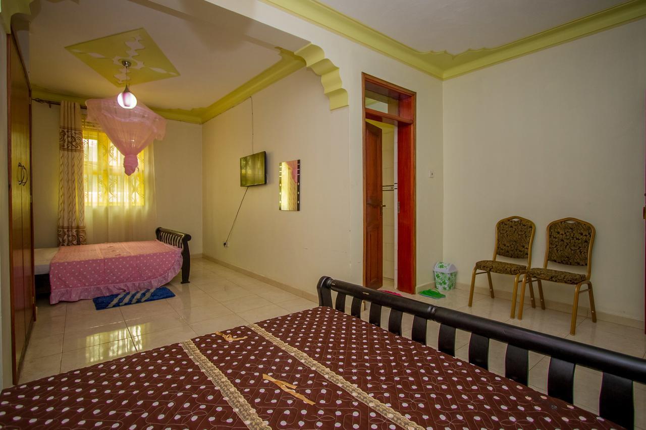 Heras Country Resort Kabale ภายนอก รูปภาพ