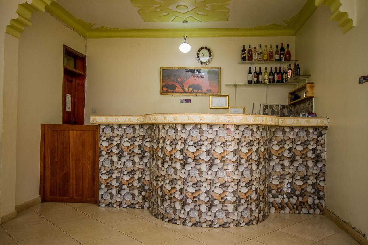 Heras Country Resort Kabale ภายนอก รูปภาพ